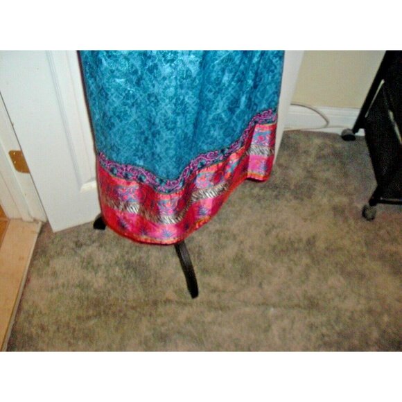 Indian Style Maxi Dress or Nightgown Multicolored Flowers, Embroidery S/M - Picture 7 of 9